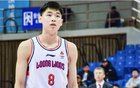 崔永熙加盟广东宏远,晒照庆祝引热议,表哥廖三宁问其缘由。